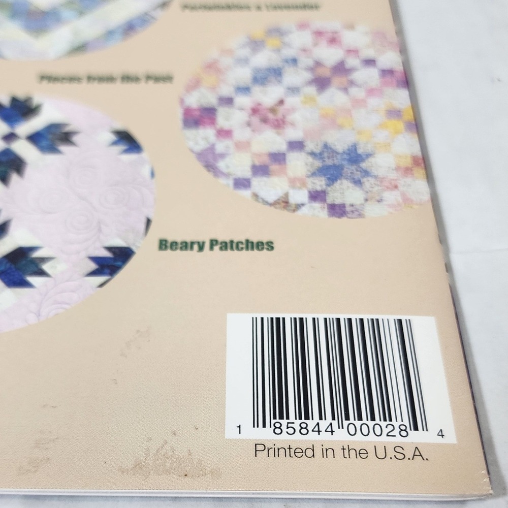 Debbie Caffrey Becoming a Confident Quilter It's Hip to Be Square Pattern Book - Picture 5 of 7